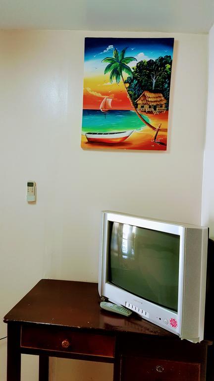 Sea Breeze Guest House Belize City Extérieur photo