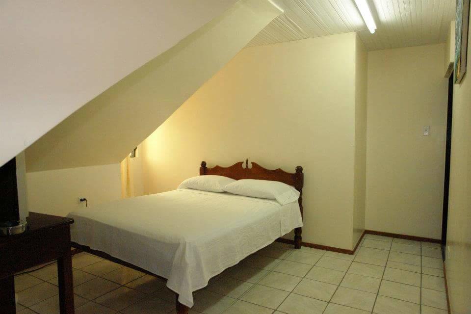 Sea Breeze Guest House Belize City Extérieur photo